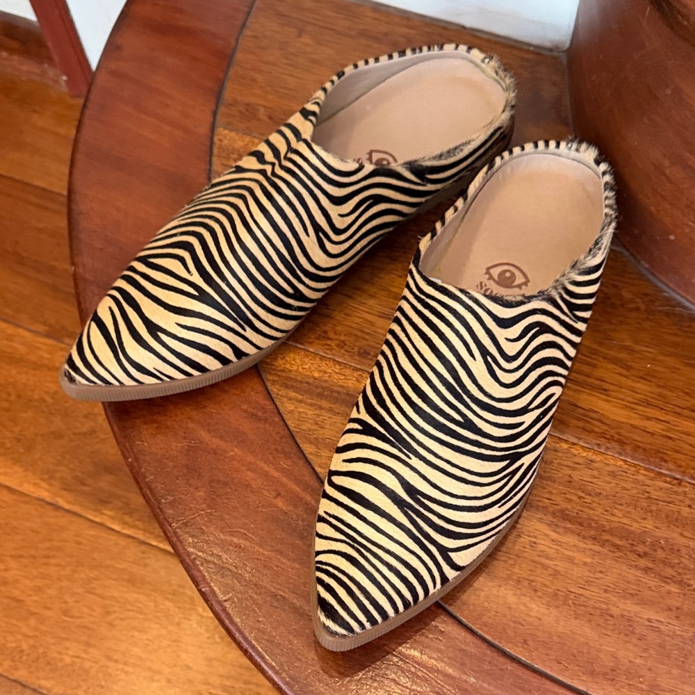 Babos Zebra-Print Pointed Toe Slip-On Mules - Black & Tan cowhide